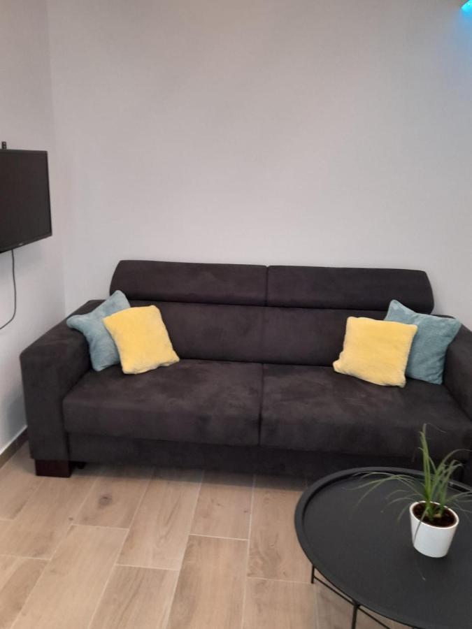 Ferienwohnung Apartman Sa Lodom 2+2 Pirovac Exterior foto